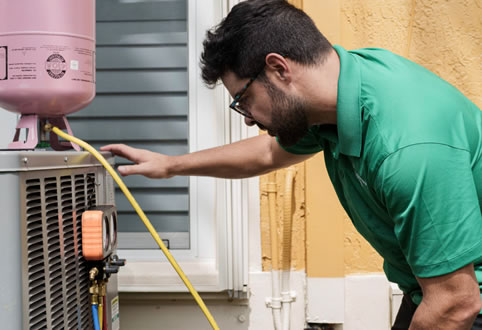 Image of Filterbuy expert technician conducting the best 24-hour HVAC Repair nearby.